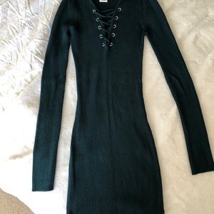 Longsleeve contour sweater dress